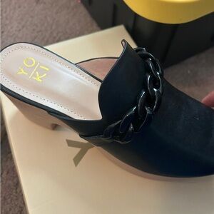 Shoes size 8.5 color black